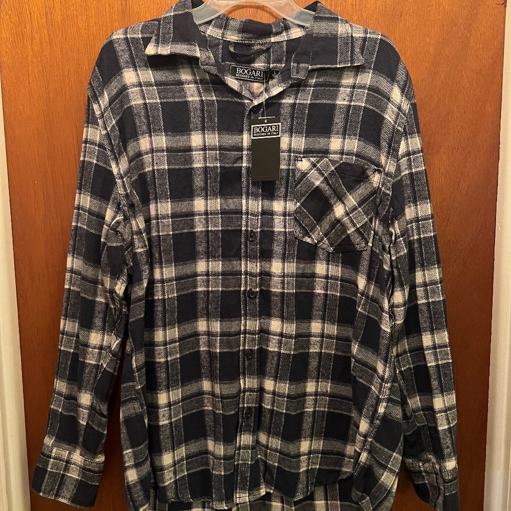 Bogari Mens Flannel Button up NWT